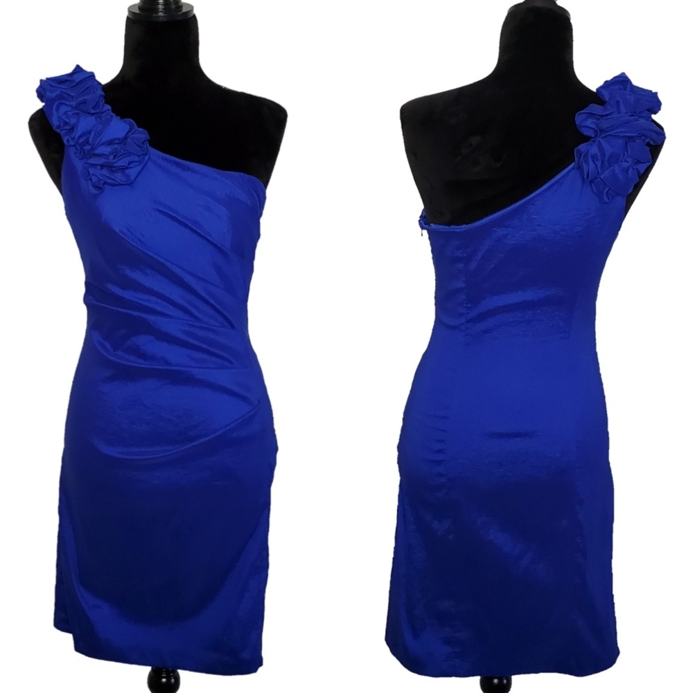 NWOT Hailey Logan by Adrianna Papell Blue Dress